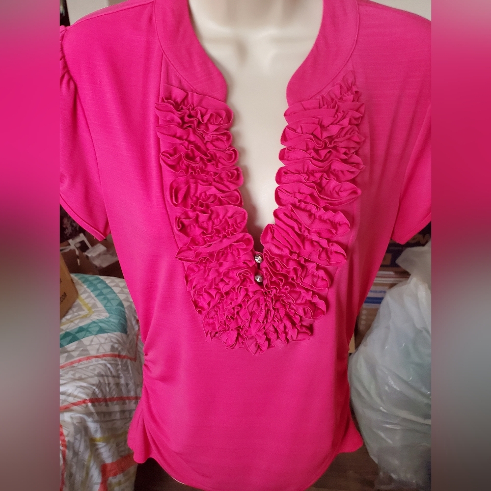 Free to luv Women's Hot Pink Shirt